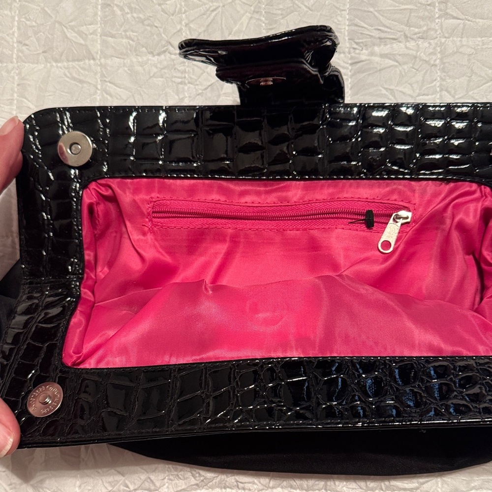 Elegant Black Clutch Bag - Picture 3 of 5